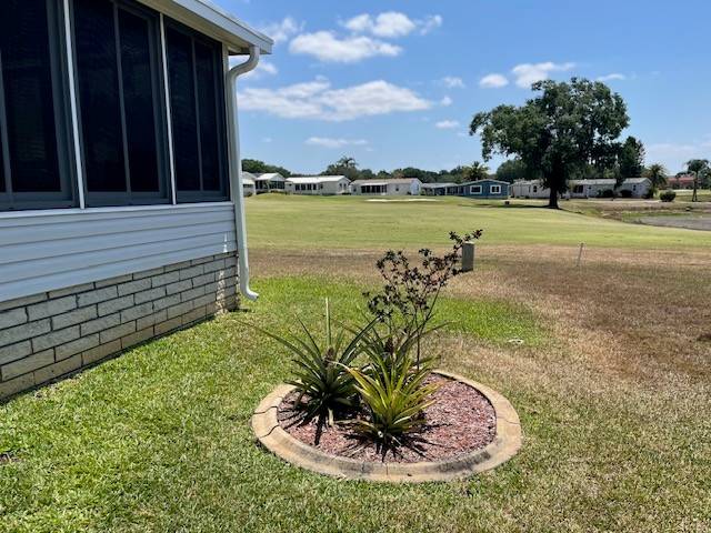1207 Las Brisas Lane a Winter Haven, FL Mobile or Manufactured Home for Sale